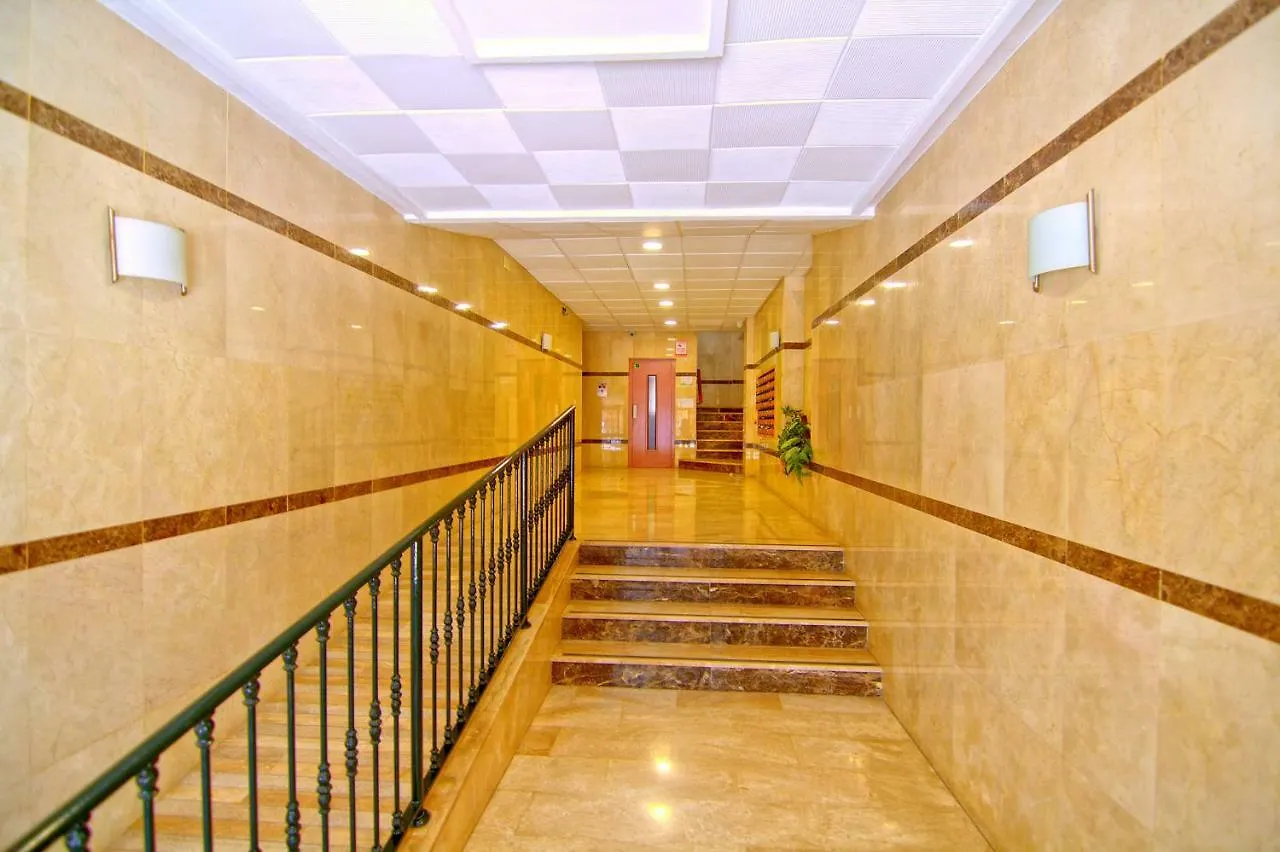Low Cost Rooms Malaga River 0*,  Hiszpania