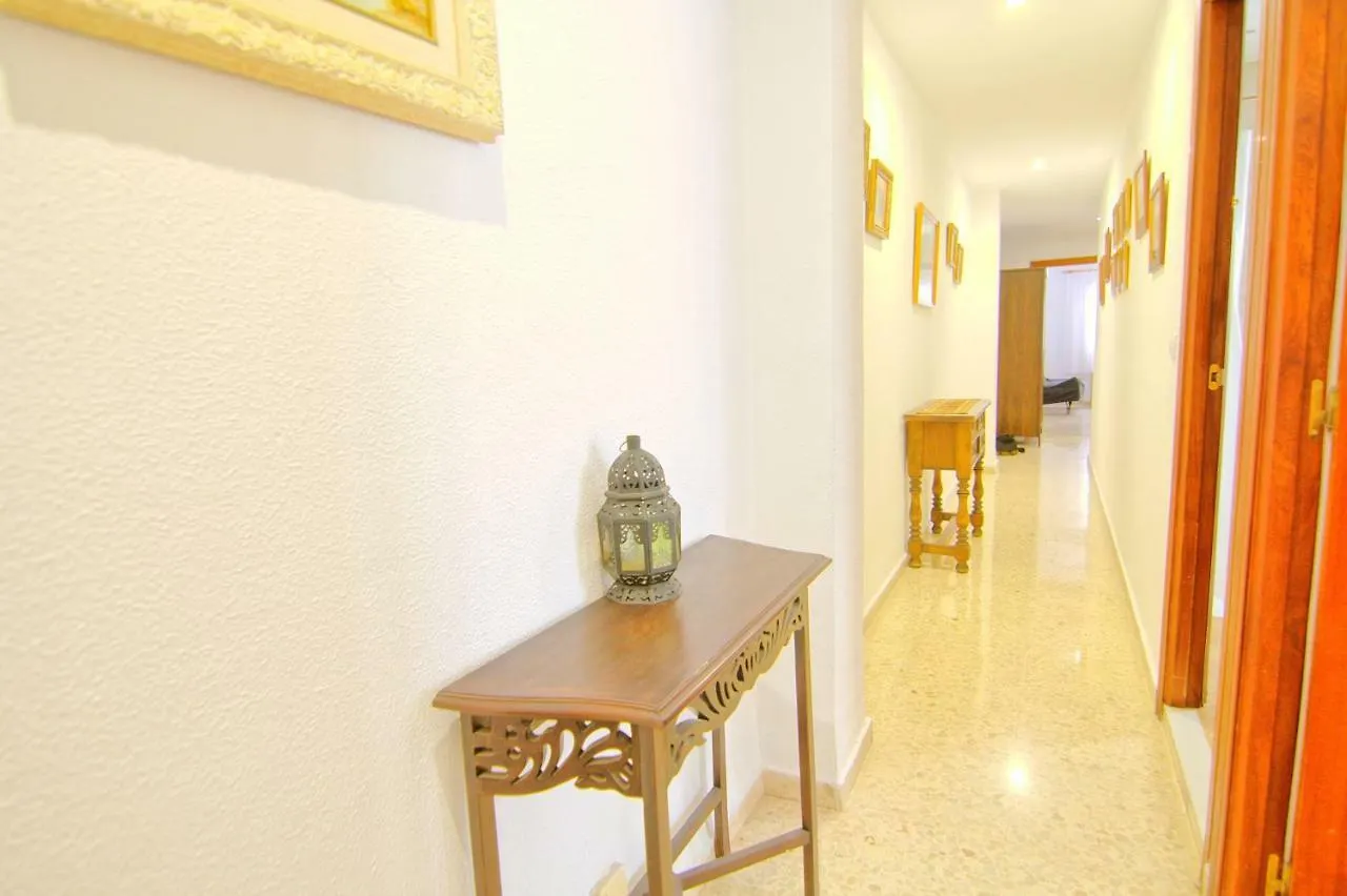 Low Cost Rooms Malaga River